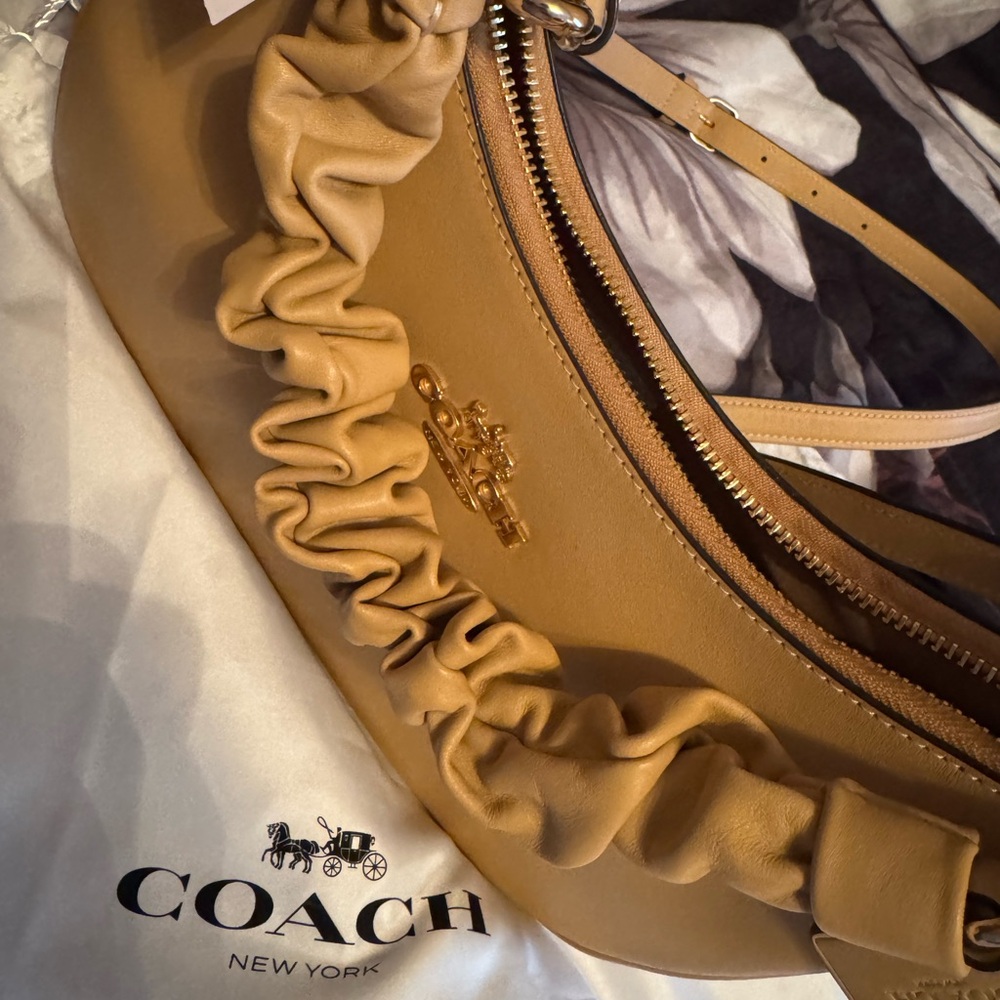 Coach Tan Leather Shoulder Bag with Ruffled Detail - Picture 9 of 11